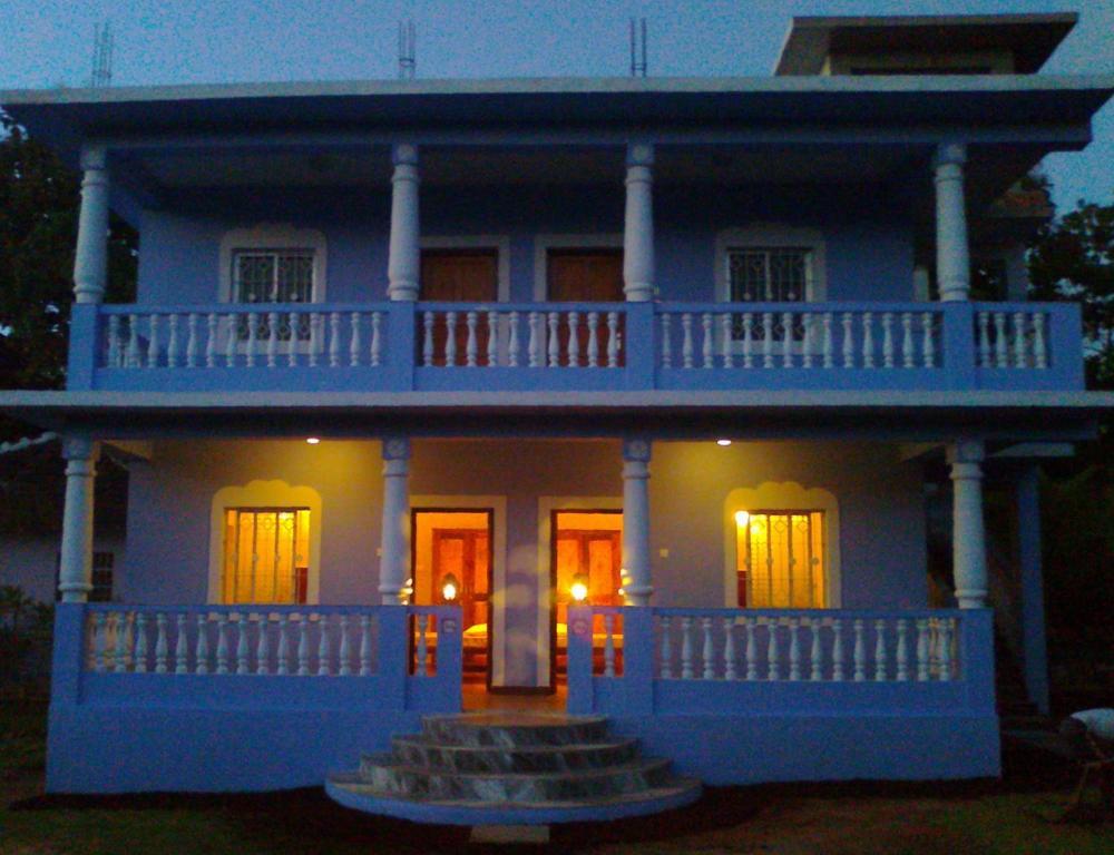 מנדרם Avalon Inn חדר תמונה