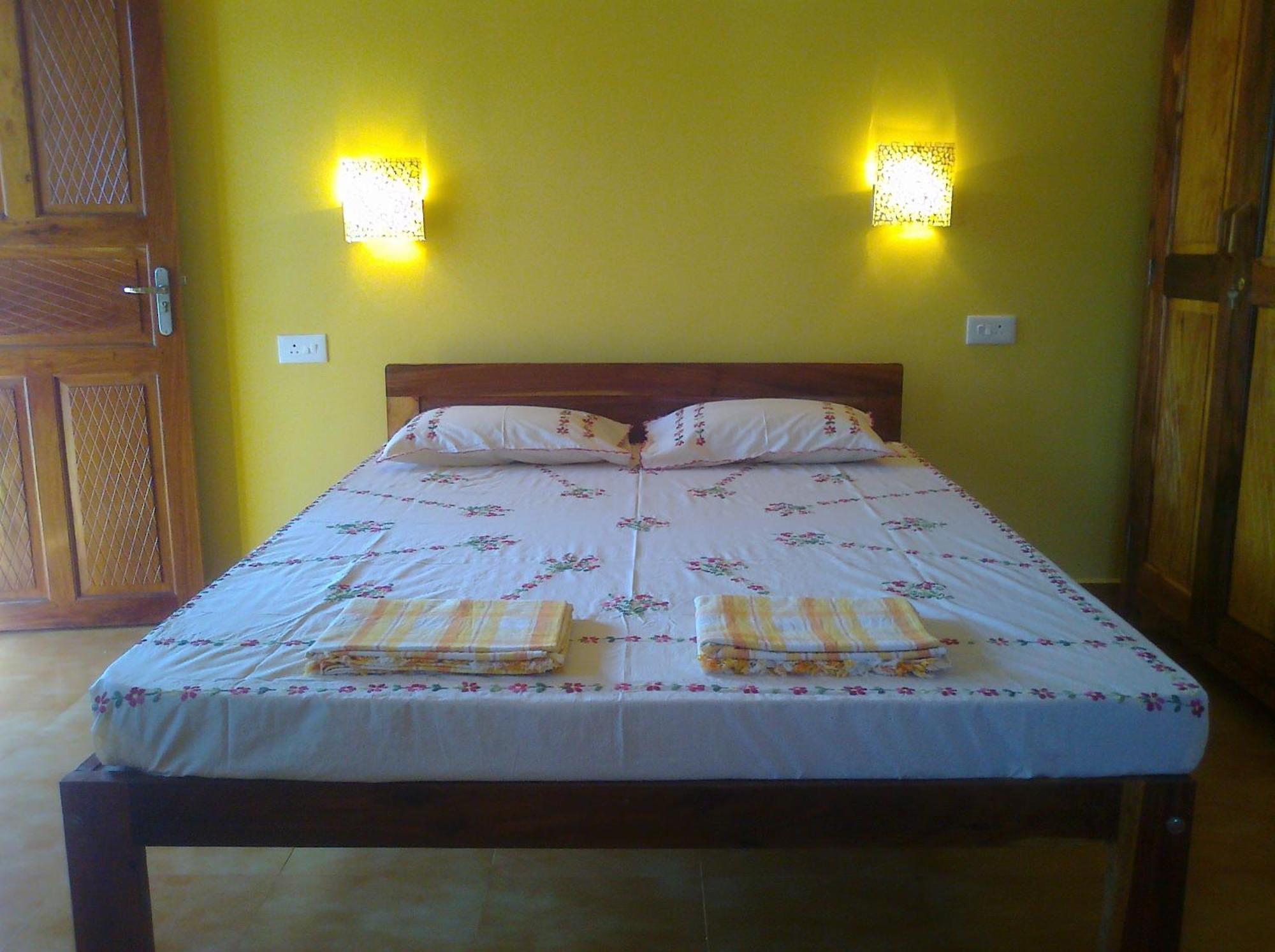 מנדרם Avalon Inn מראה חיצוני תמונה