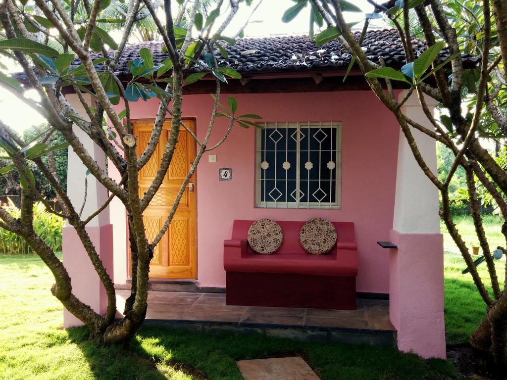 מנדרם Avalon Inn מראה חיצוני תמונה